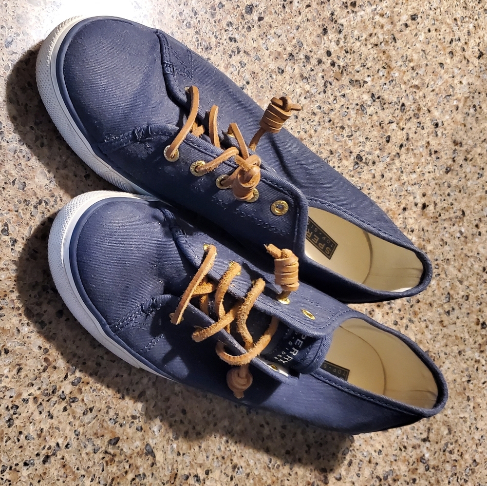 Sperry Crest
